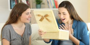 7 ideas de regalos para hermanas pequeñas