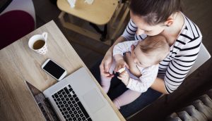 7 ideas de negocio desde casa para mamás y papás